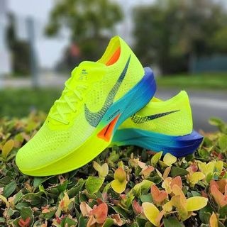 COLECCÍON NIKE VAPORFLY 3 + CAJA