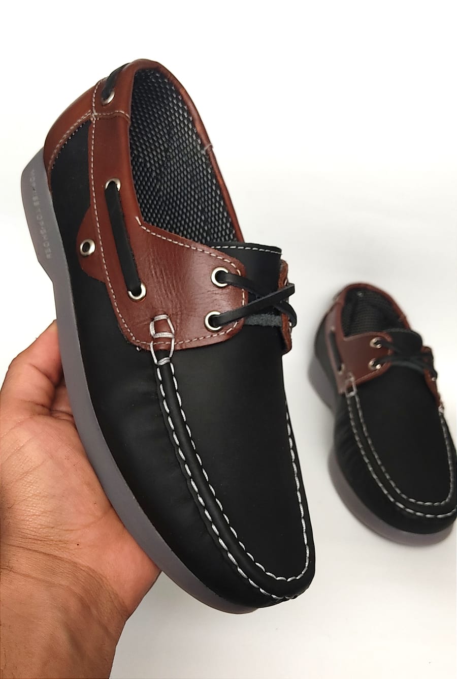 CALZADO APACHE 100% CUERO