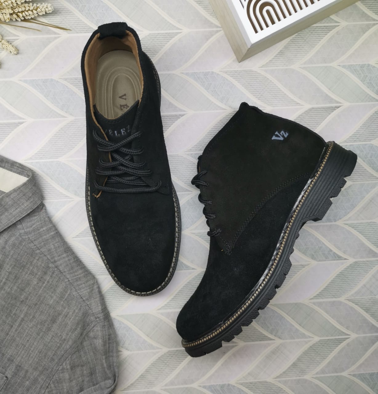 BOTIN VELEZ CUERO GENUINO CARNAZA + CAJA
