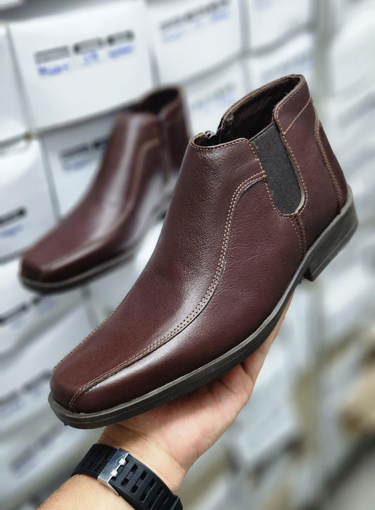 Gray helmet for bikers