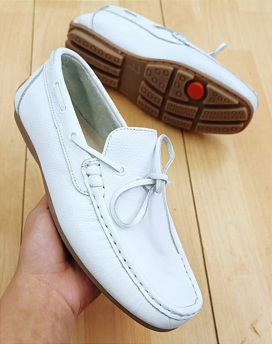 Gray helmet for bikers