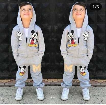 Trío deportivo Mickey