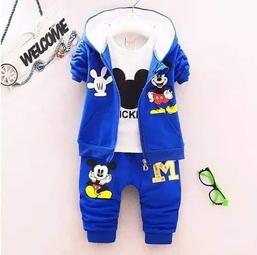 Trío deportivo Mickey