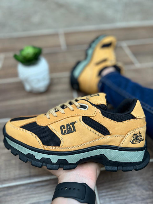 CAT COLLINS CUERO GENUINO + CAJA