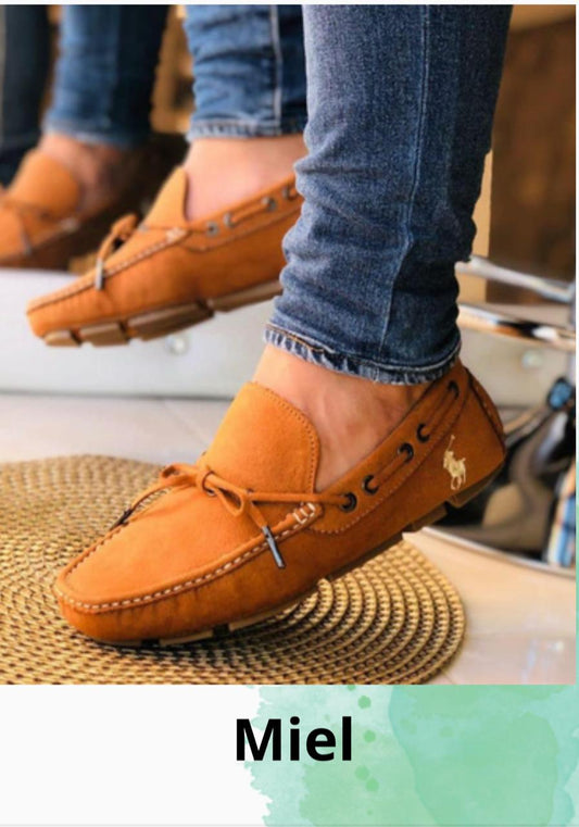 Gray helmet for bikers