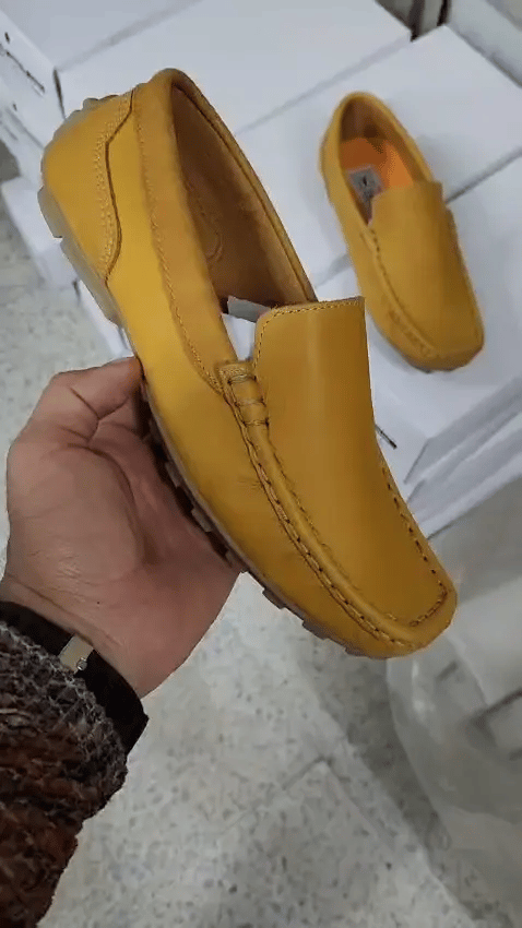 MOCASINES EN CUERO NACIONAL